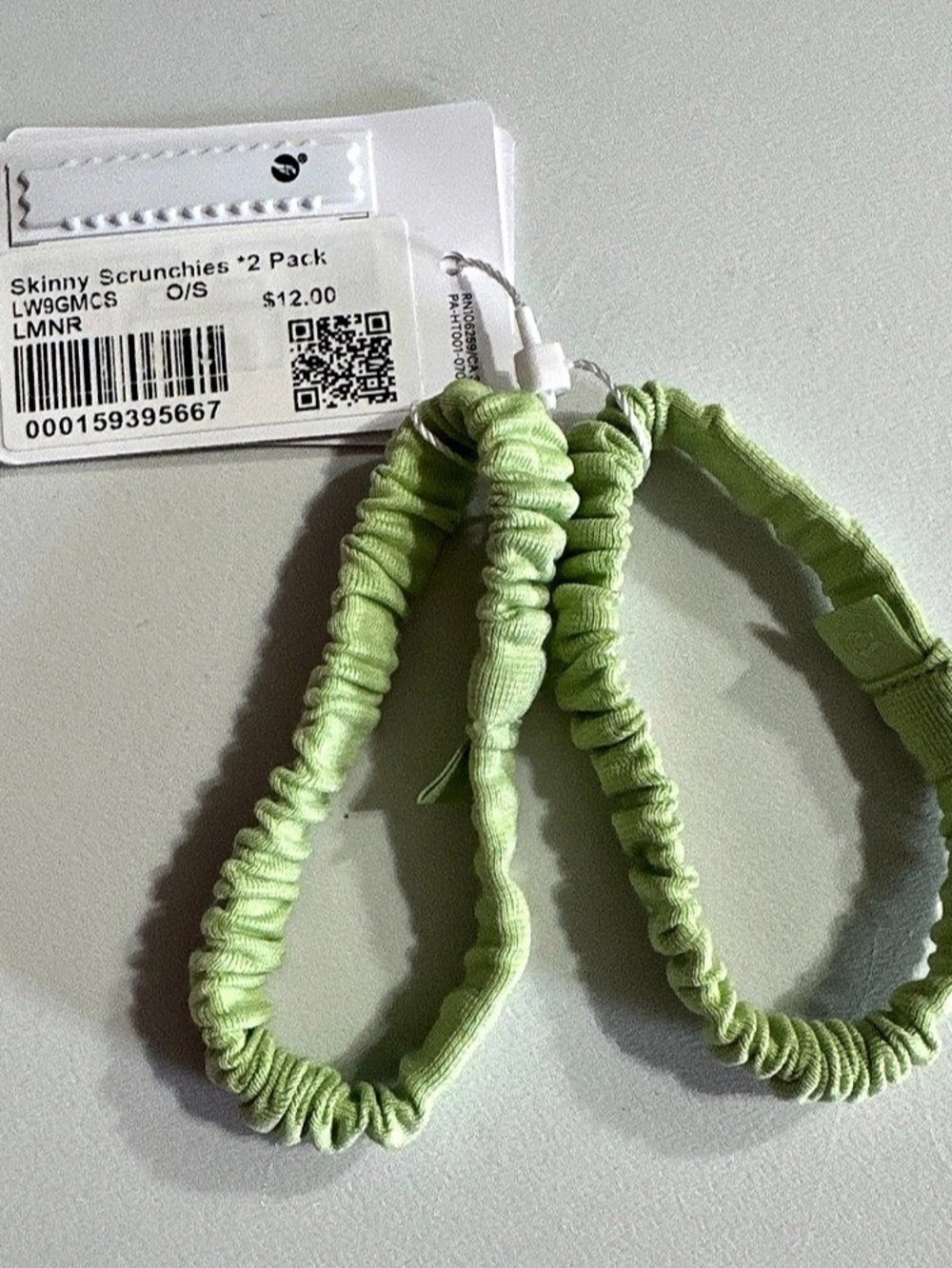 Lululemon Skinny Scrunchies 2 Pack lime Green 2-Pack NWT